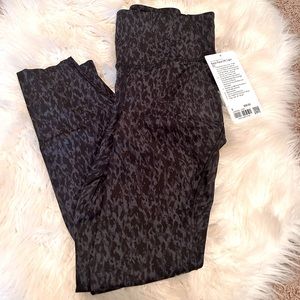 Base Pace Lululemon Leggings **brand new with tags**